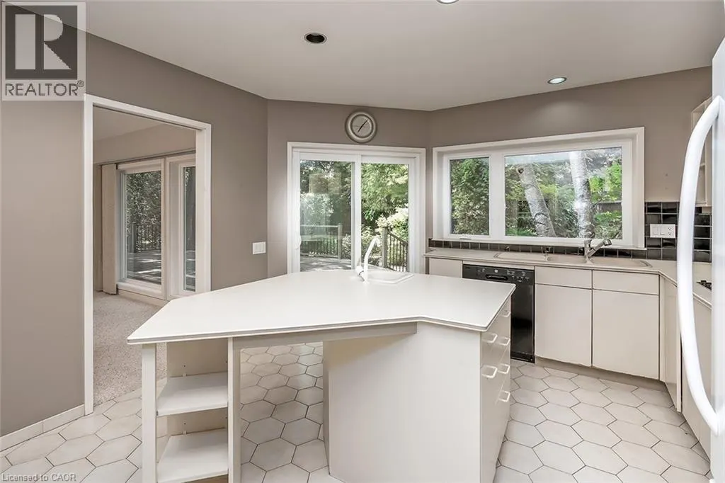 4189 INGLEWOOD Drive
