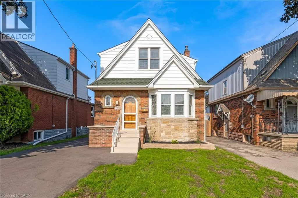 62 CAMERON Avenue S