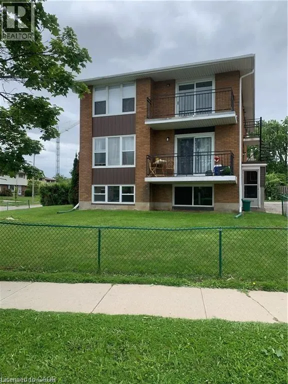6 ELMSDALE Drive Unit# 1, #1