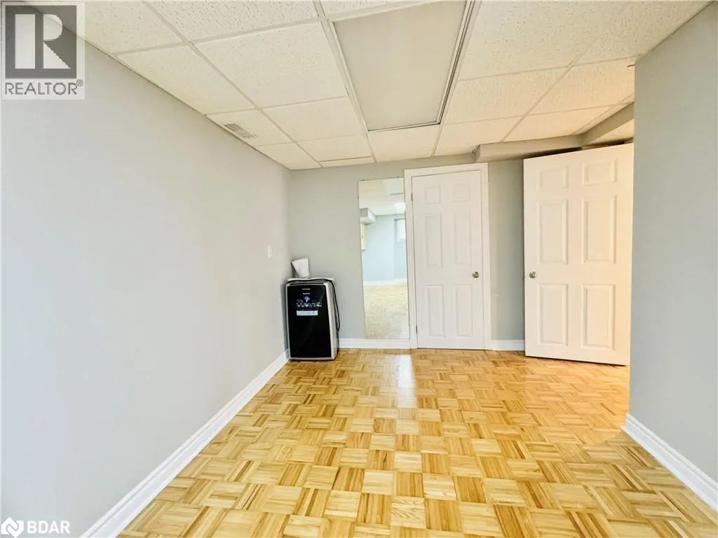 22 GRAND FOREST Drive Unit# BSMT, #BSMT