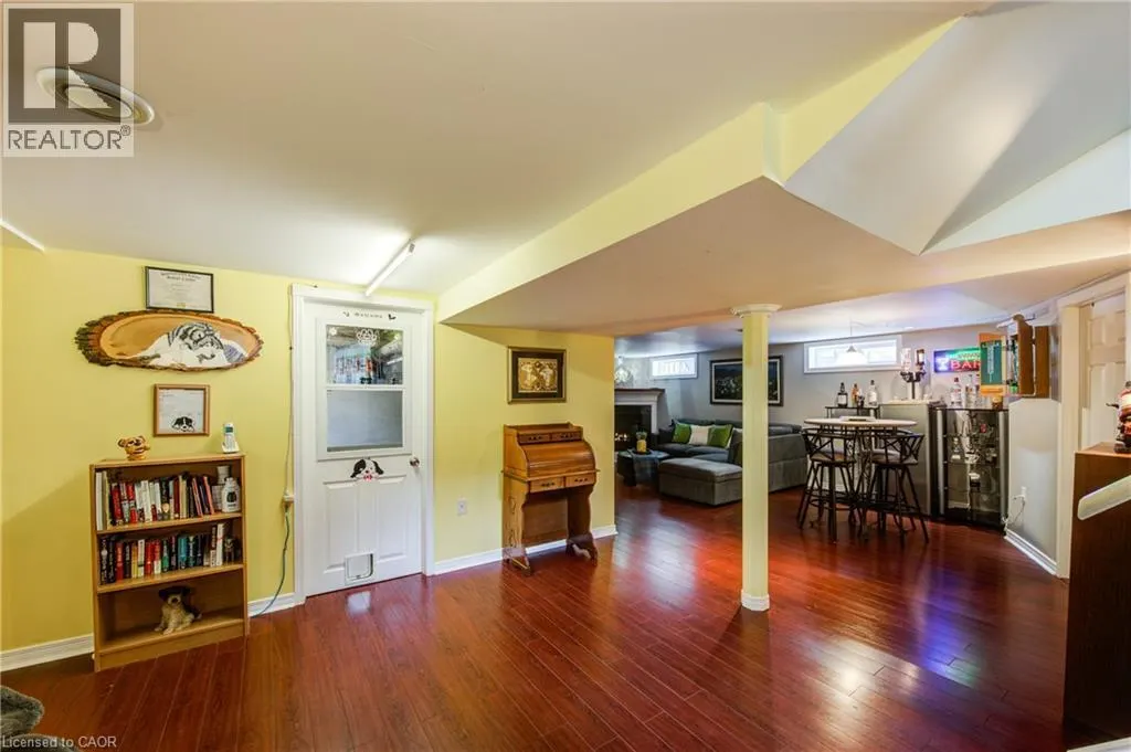 317 SPENCER Street