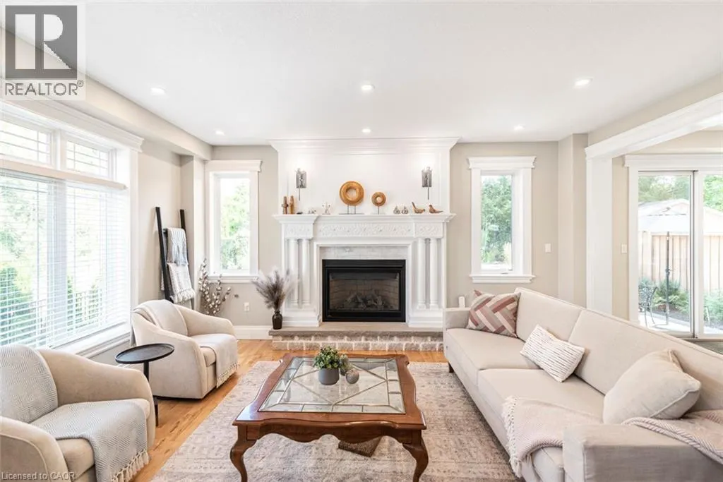 3 COPPERHILL Court