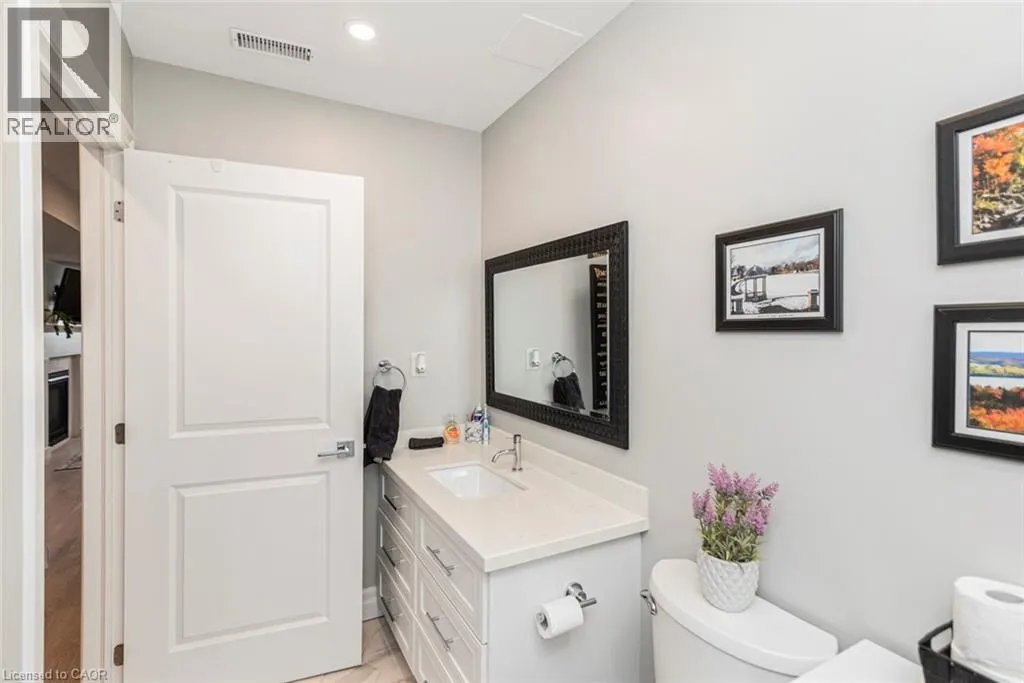 3 COPPERHILL Court