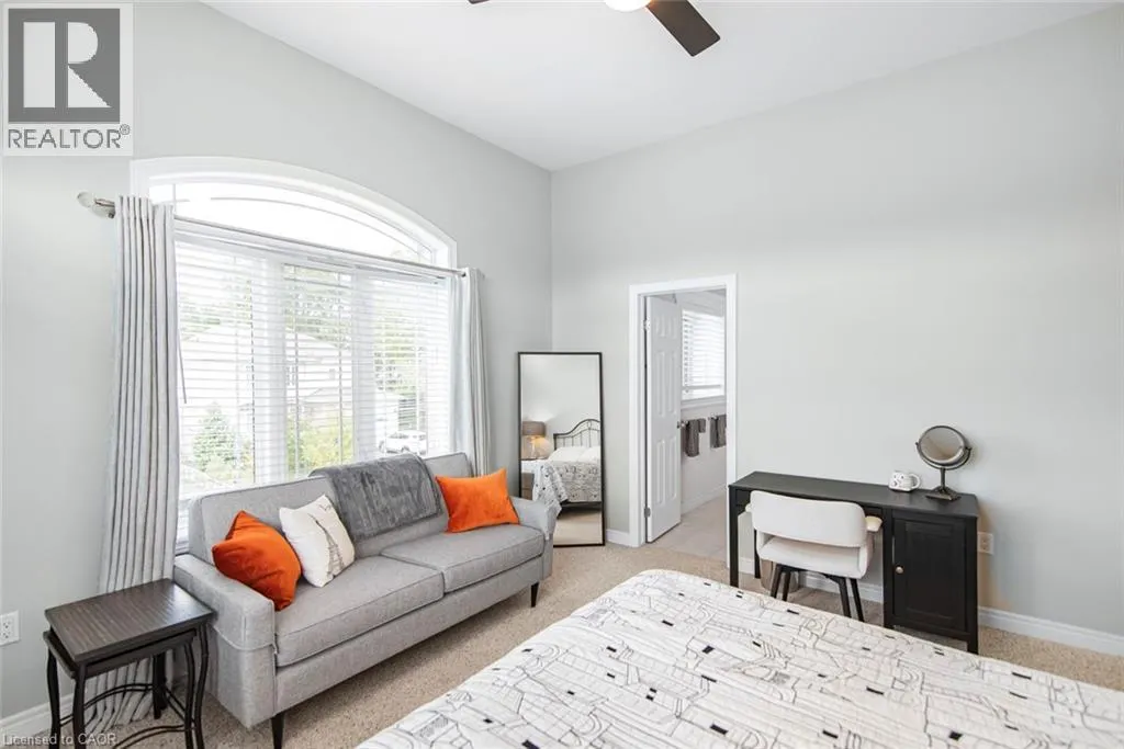 3 COPPERHILL Court