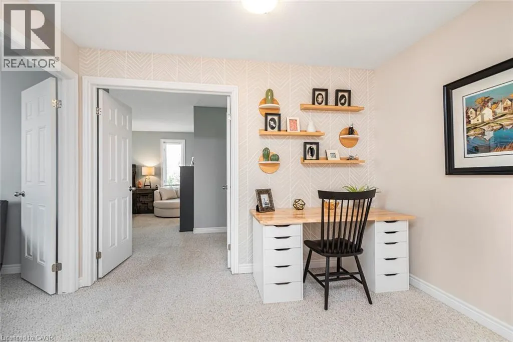 3 COPPERHILL Court