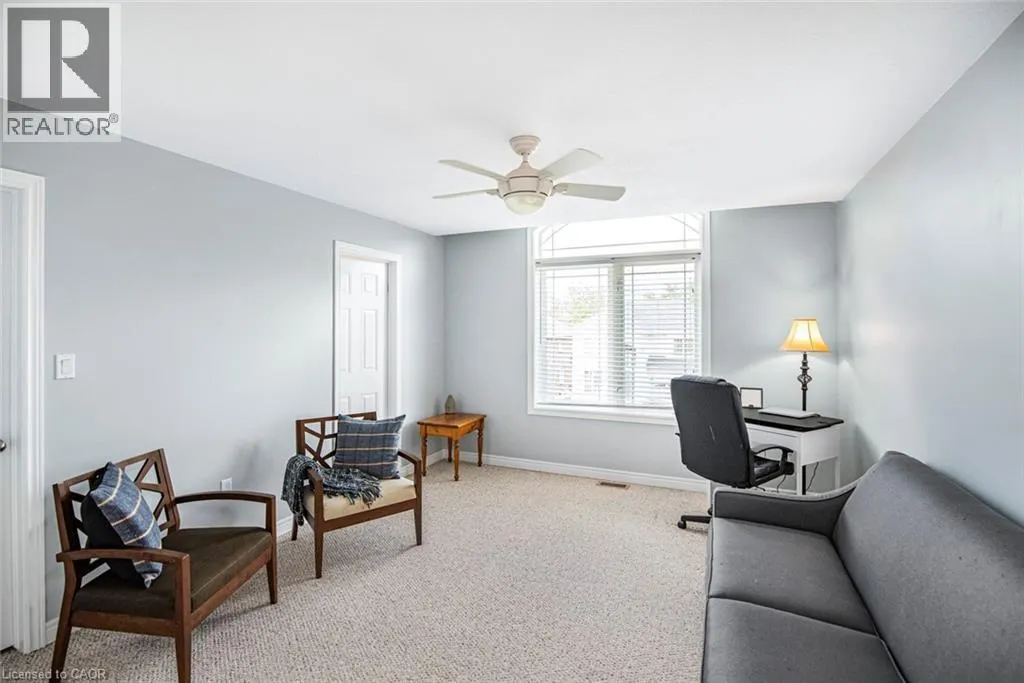 3 COPPERHILL Court