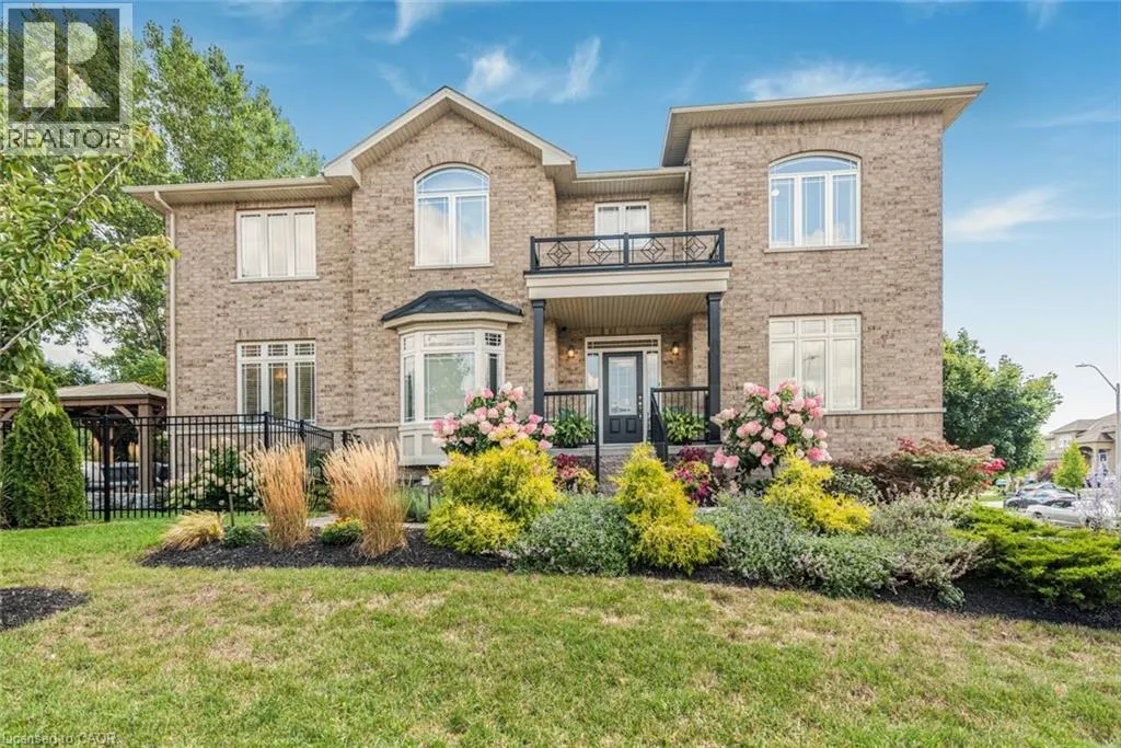 3 COPPERHILL Court