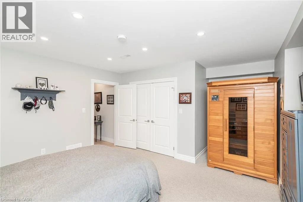 3 COPPERHILL Court