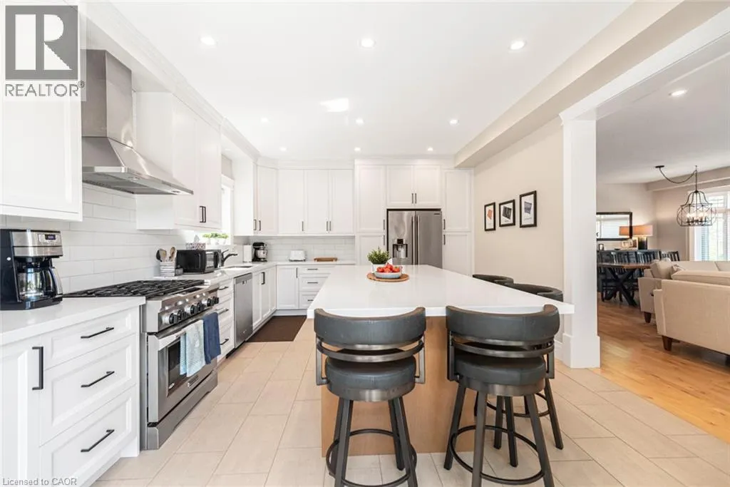 3 COPPERHILL Court