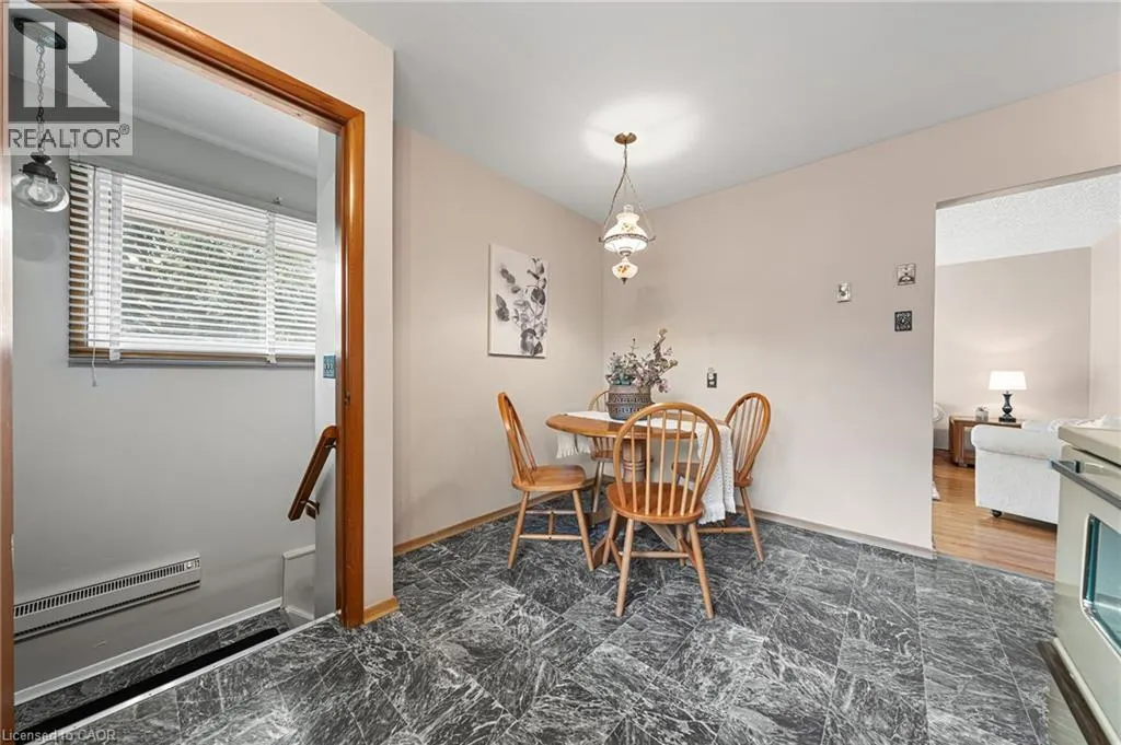 55 LAURIS Avenue