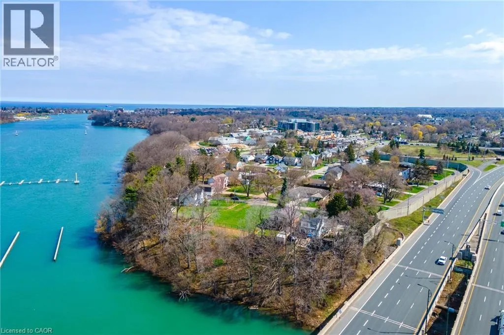 50 HENLEY Drive