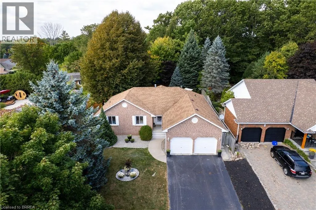 5 NEWPORT Lane
