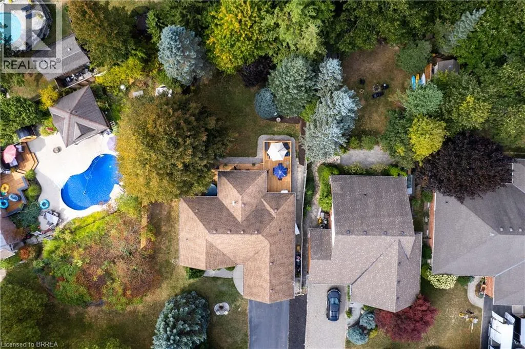 5 NEWPORT Lane