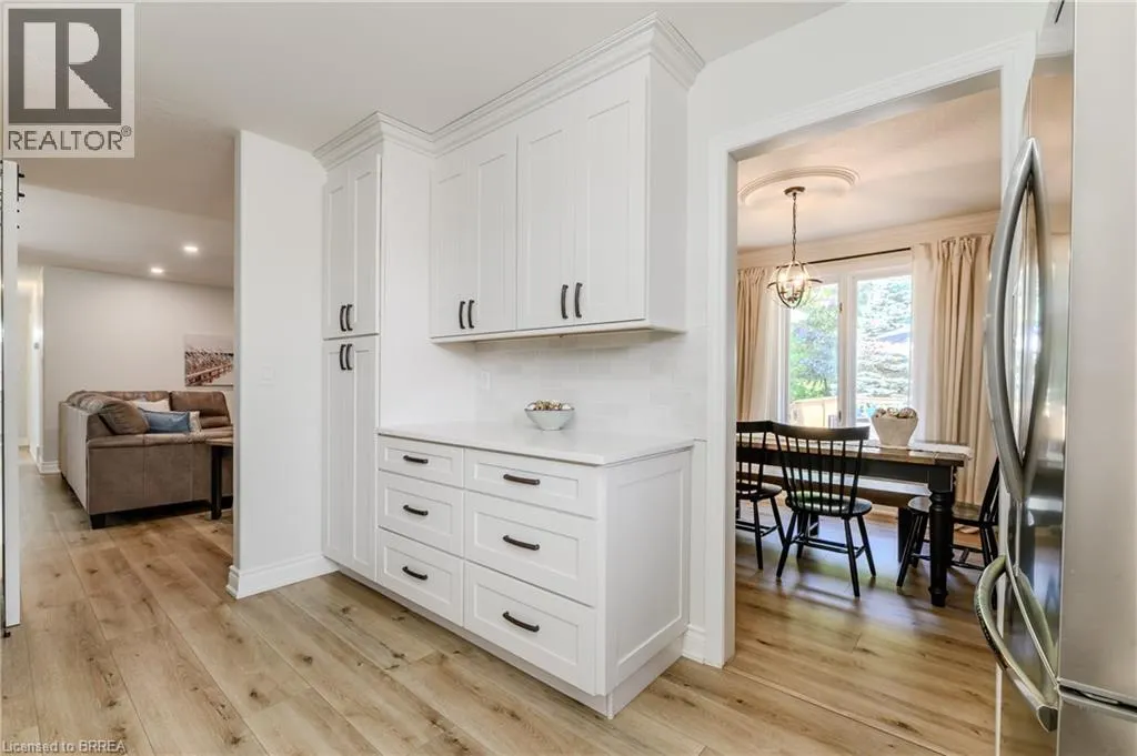 5 NEWPORT Lane