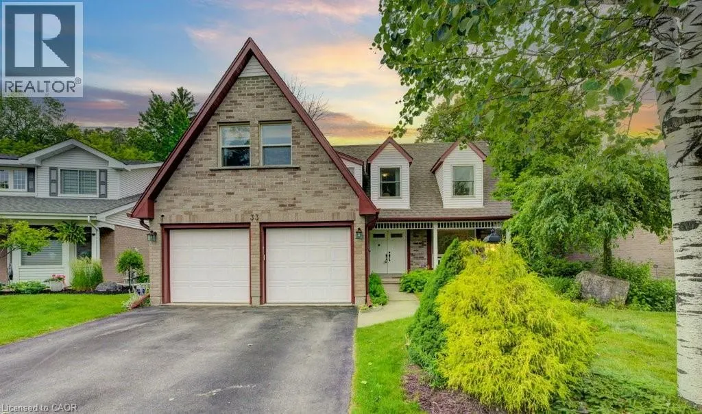 33 MANITOULIN Crescent