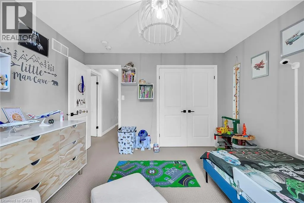 120 VINEBERG Drive Unit# 4, #4