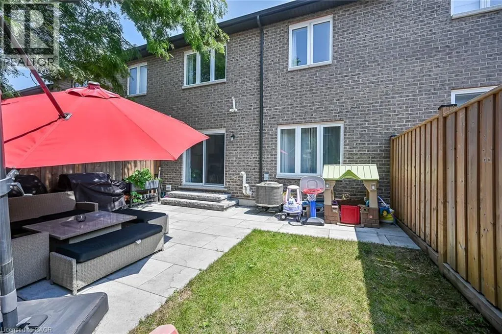 120 VINEBERG Drive Unit# 4, #4