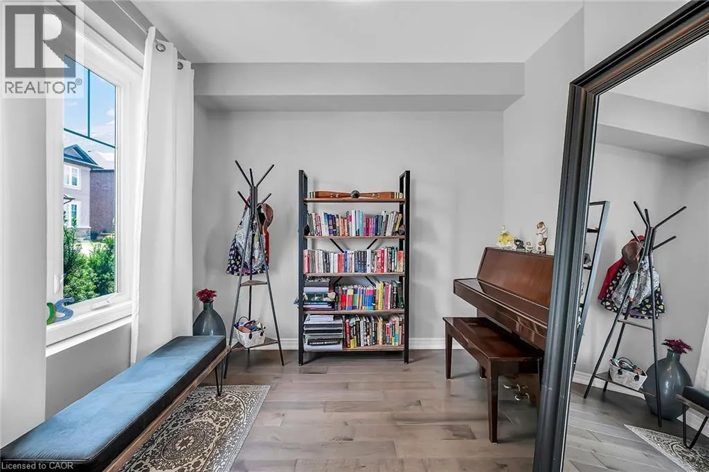 120 VINEBERG Drive Unit# 4, #4