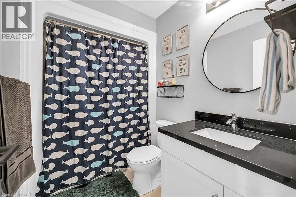 120 VINEBERG Drive Unit# 4, #4
