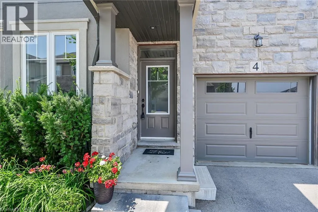 120 VINEBERG Drive Unit# 4, #4