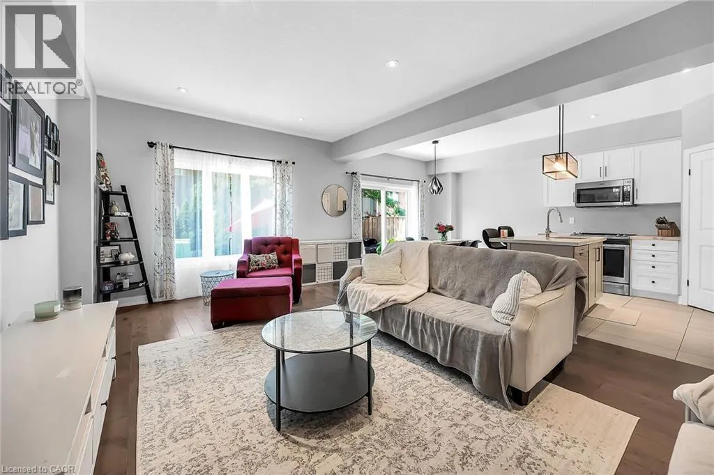 120 VINEBERG Drive Unit# 4, #4