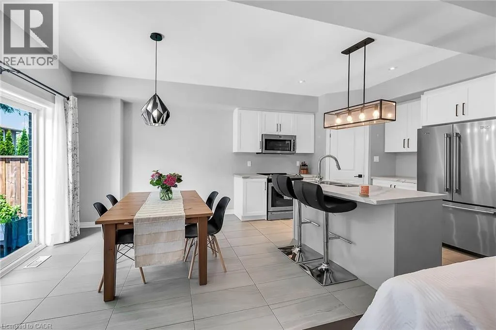 120 VINEBERG Drive Unit# 4, #4