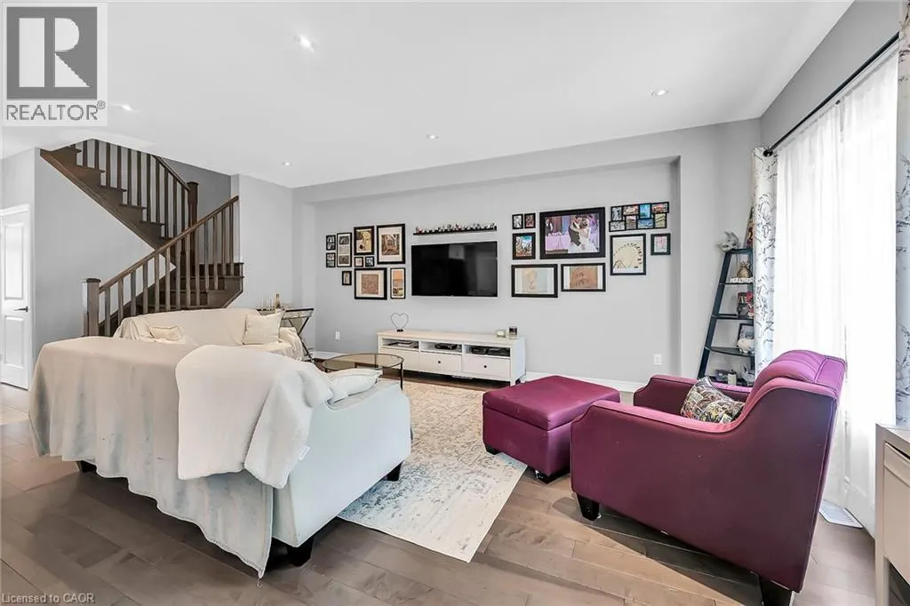 120 VINEBERG Drive Unit# 4, #4