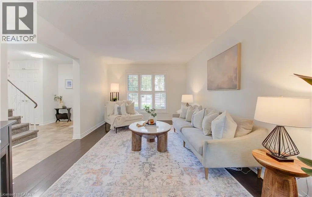 43 WINDING Way