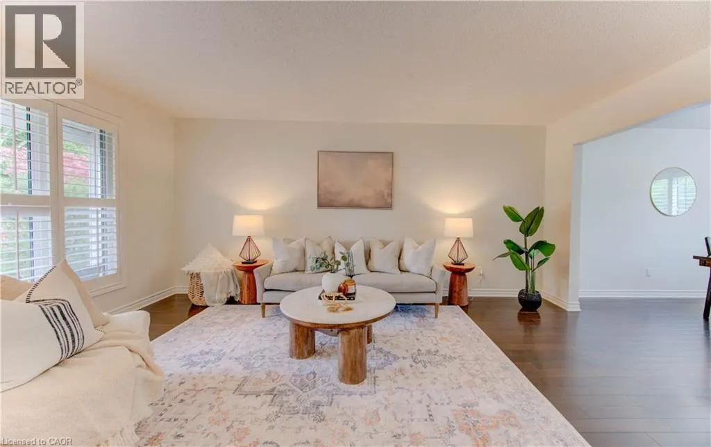 43 WINDING Way