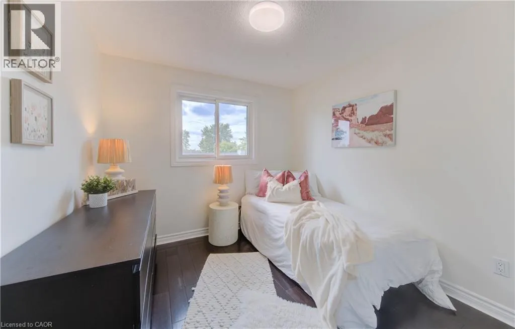 43 WINDING Way