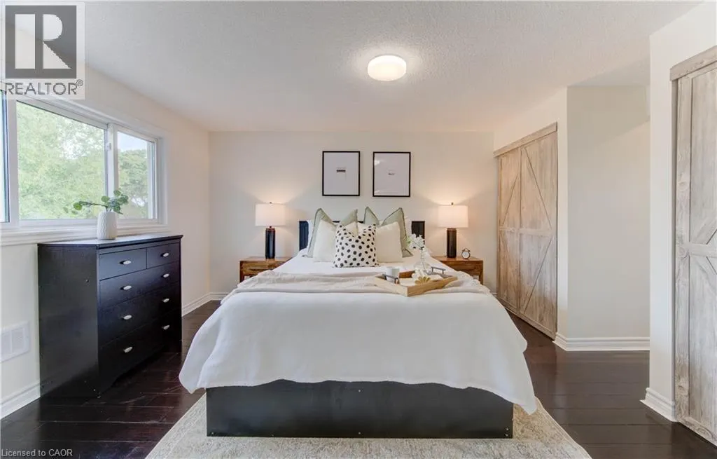 43 WINDING Way