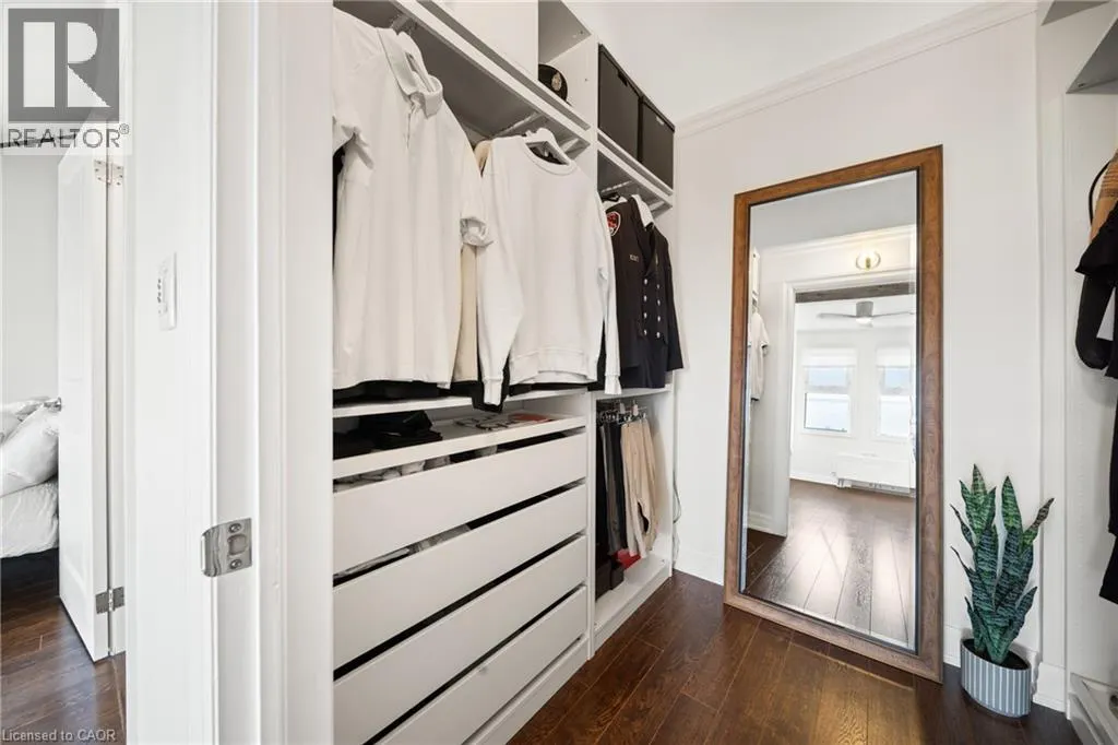 25 CONCESSION Street Unit# 215, #215
