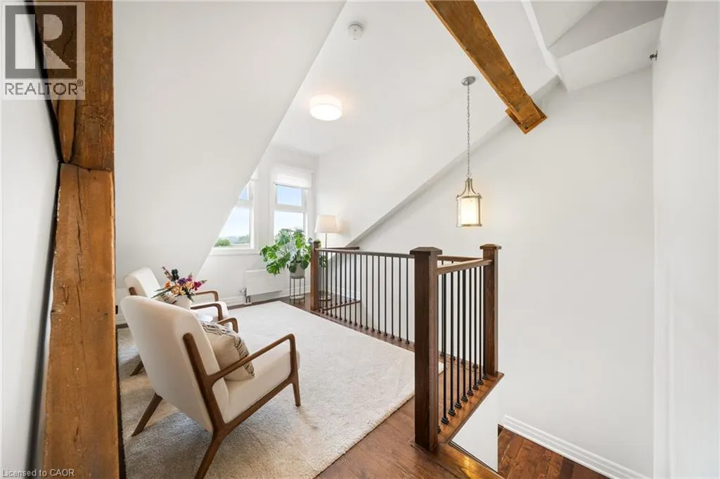25 CONCESSION Street Unit# 215, #215