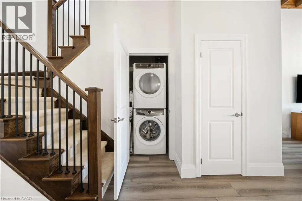 25 CONCESSION Street Unit# 215, #215