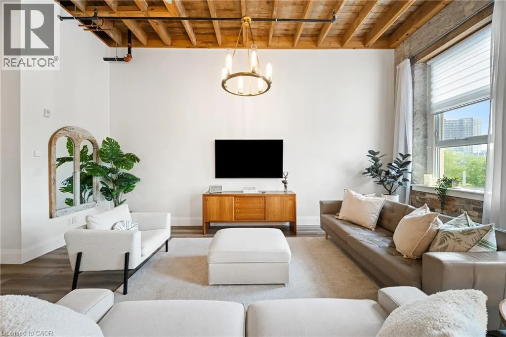 25 CONCESSION Street Unit# 215, #215