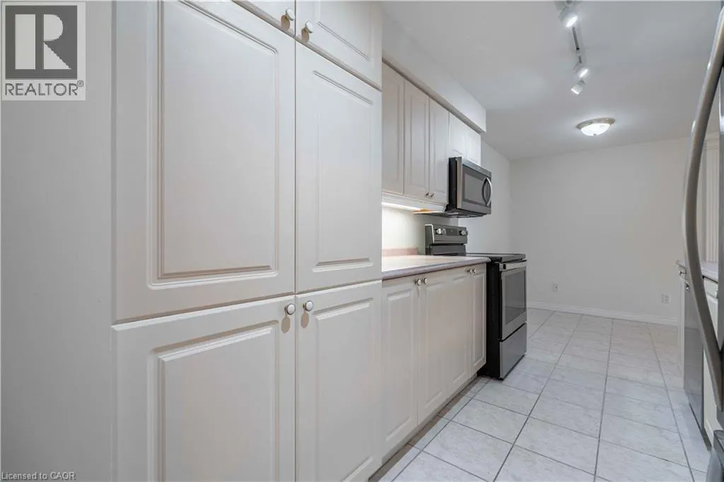 980 GOLF LINKS Road Unit# 207, #207