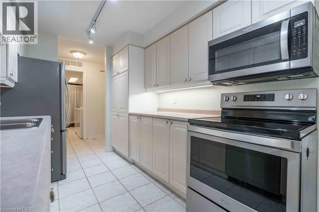 980 GOLF LINKS Road Unit# 207, #207