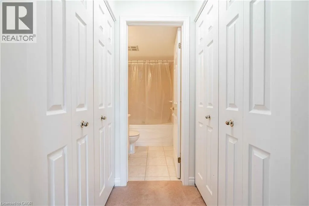 980 GOLF LINKS Road Unit# 207, #207