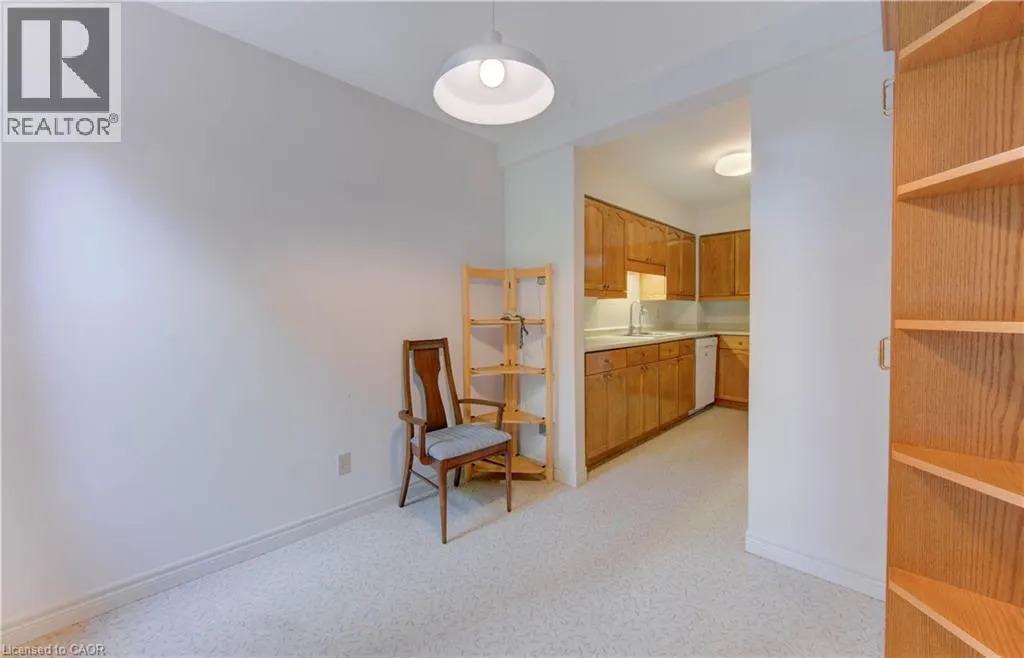 523 BEECHWOOD Drive Unit# 5, #5