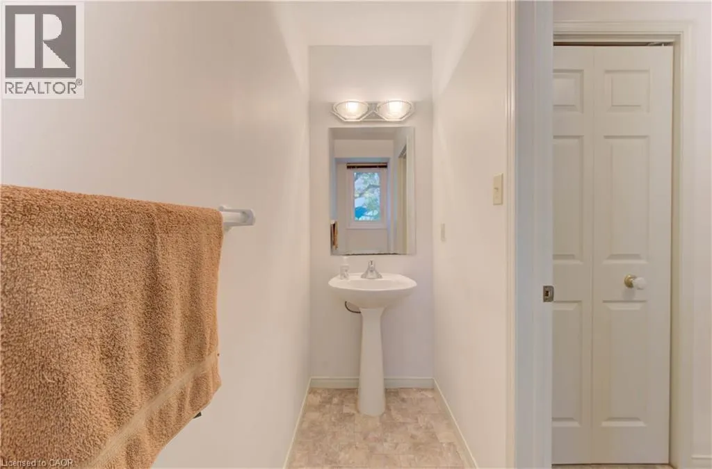 523 BEECHWOOD Drive Unit# 5, #5