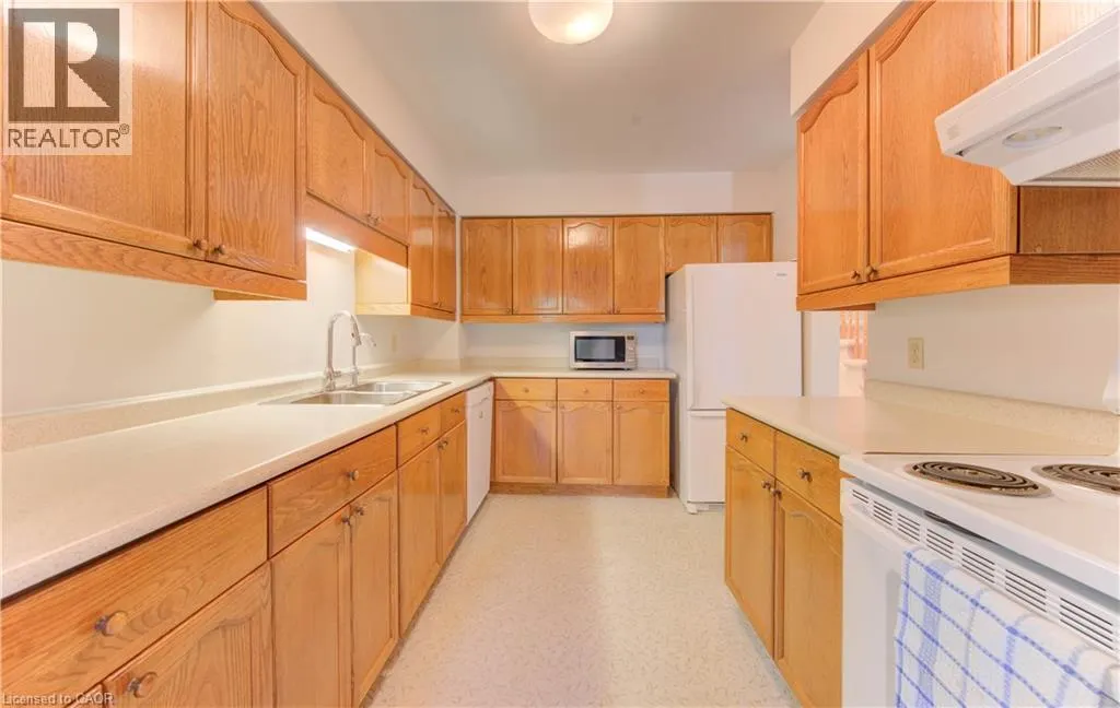 523 BEECHWOOD Drive Unit# 5, #5