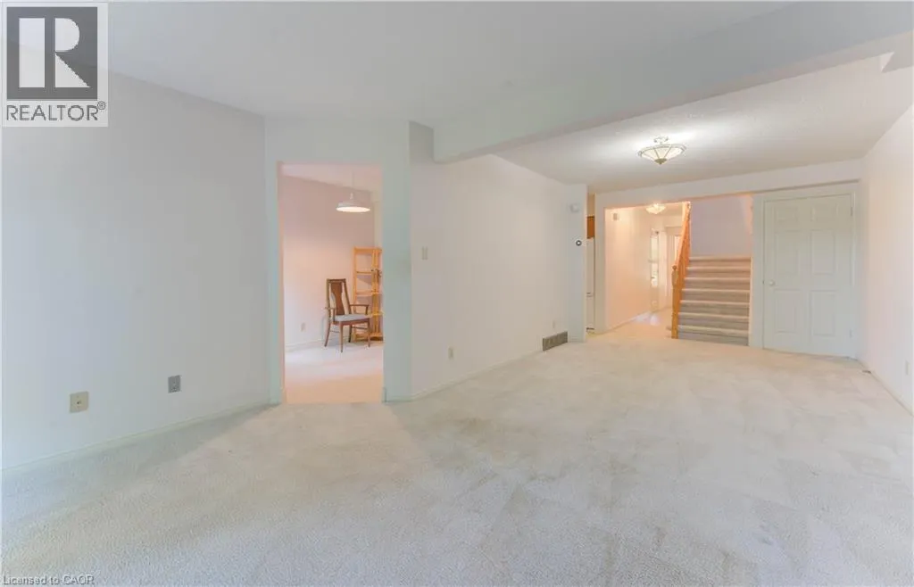 523 BEECHWOOD Drive Unit# 5, #5