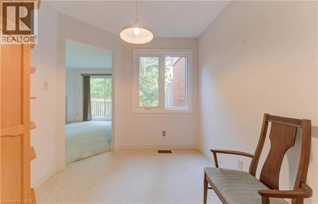 523 BEECHWOOD Drive Unit# 5, #5