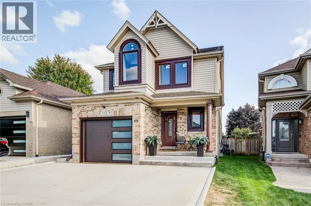 112 AMANDA Walk