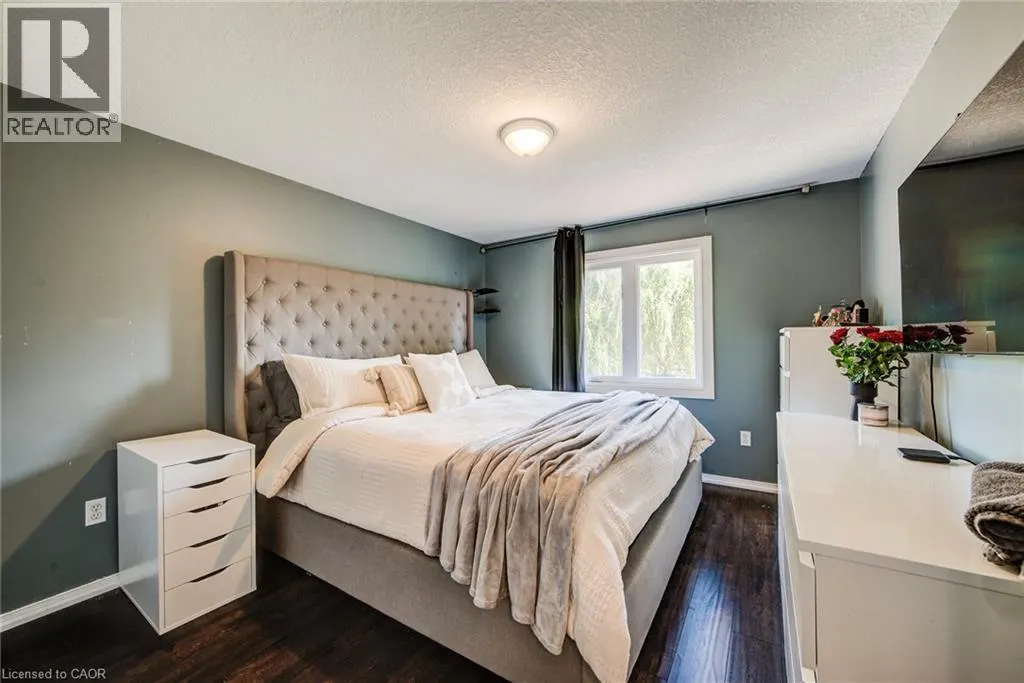 112 AMANDA Walk