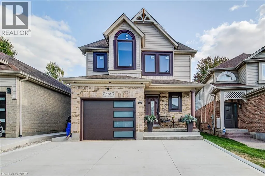 112 AMANDA Walk