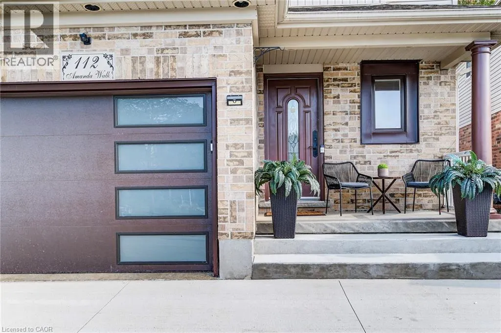 112 AMANDA Walk