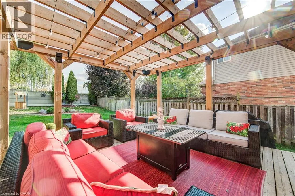 112 AMANDA Walk