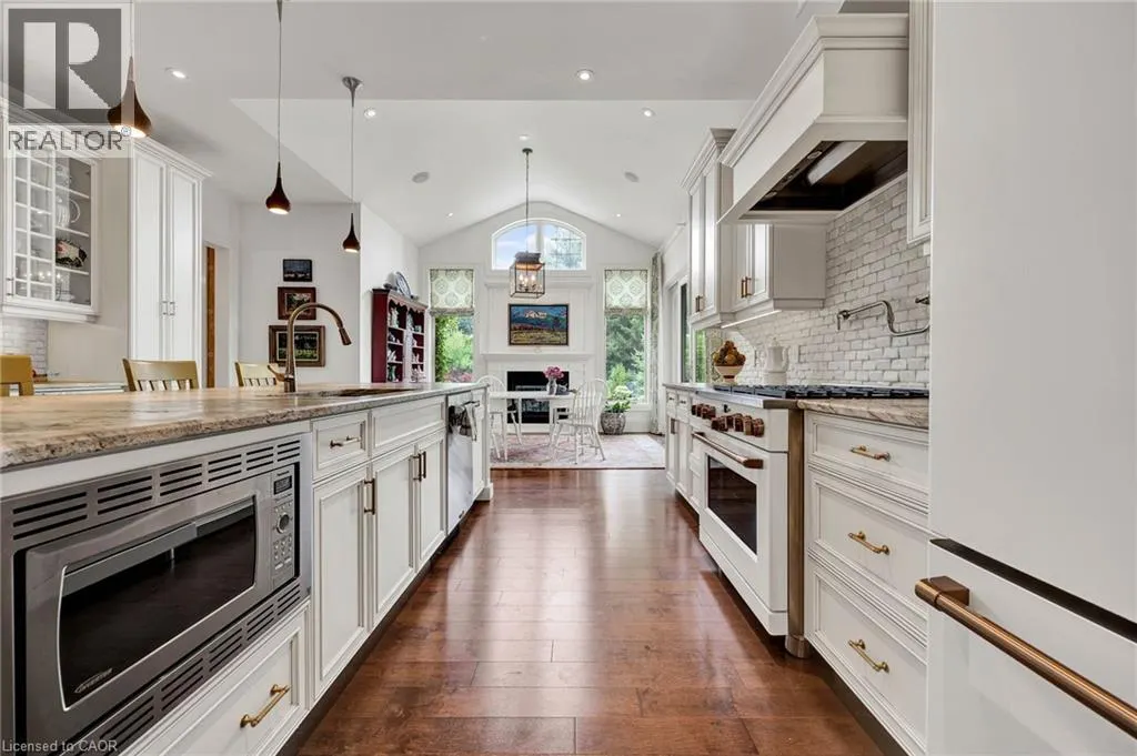 585 REGAL Place