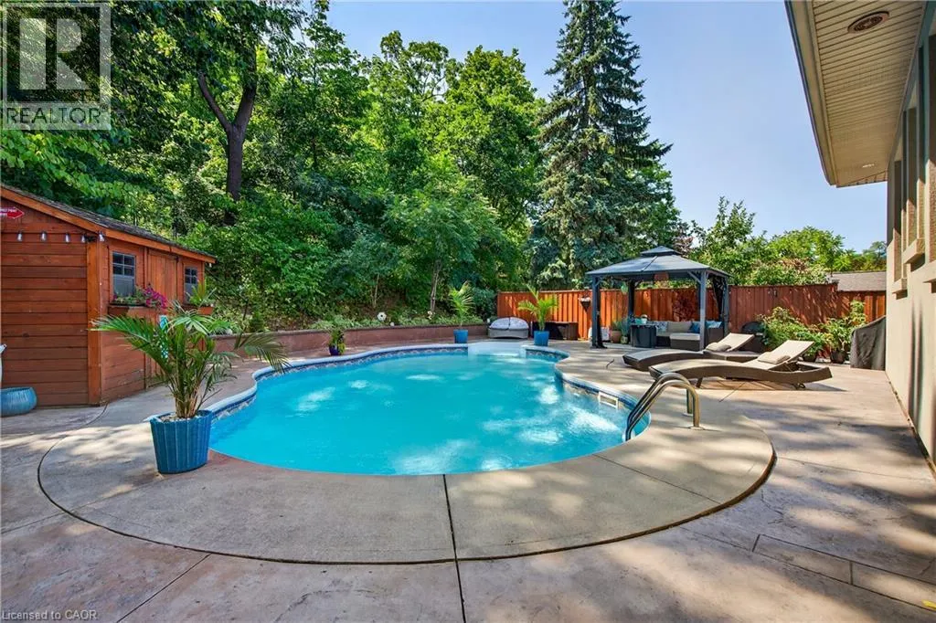 48 BRENTWOOD Drive